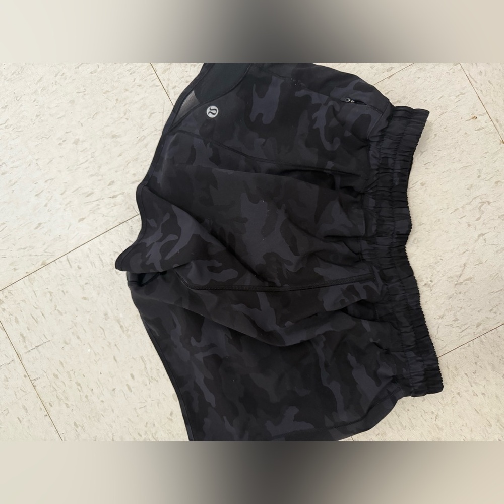 LULU LEMON TRACK SHORT